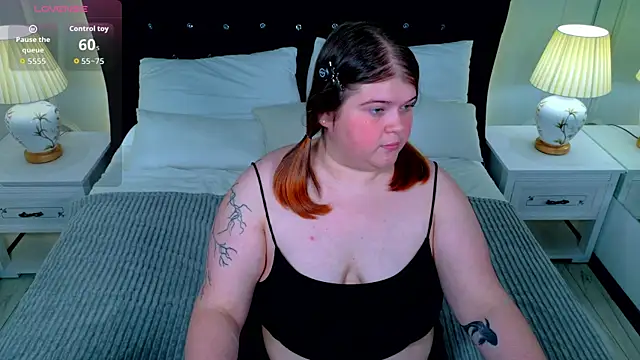 Snapshot of Mia_Ray chatting on 10/01/25, 05:41 Mia Ray online show from 10/01/25, 05:41