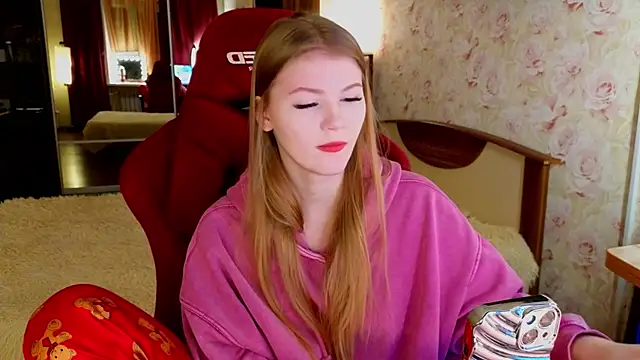 Jenny Skinner20 online show from 11/27/25, 04:53