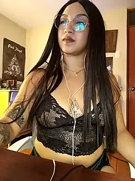 FallsForHerSmile online show from 04/23/26, 05:52