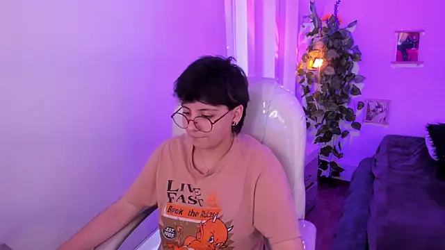 Nathaly ds online show from 04/09/26, 08:14