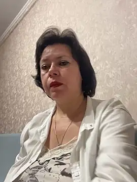 Kiravix online show from 12/18/25, 07:53