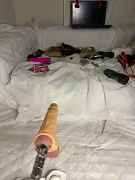 Ozge-SluttyScream69 online show from 12/19/25, 11:34