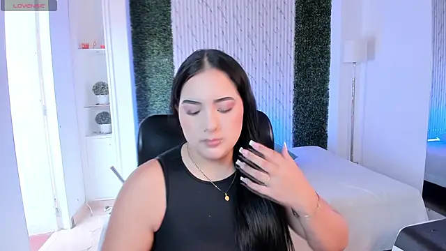 sofiacaramel online show from 11/01/25, 03:14