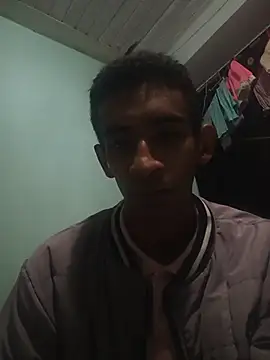 Snapshot of Bruno_Hallss chatting on 06/07/26, 12:04 Bruno Hallss online show from 06/07/26, 12:04