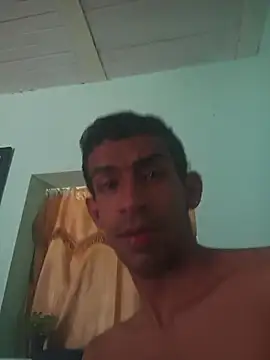 Snapshot of Bruno_Hallss chatting on 06/11/26, 02:15 Bruno Hallss online show from 06/11/26, 02:15
