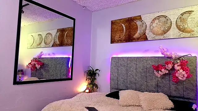 antonellastar24  online show from 10/10/25, 08:30