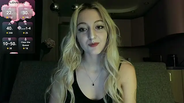 white liillyy online show from 09/12/25, 09:59