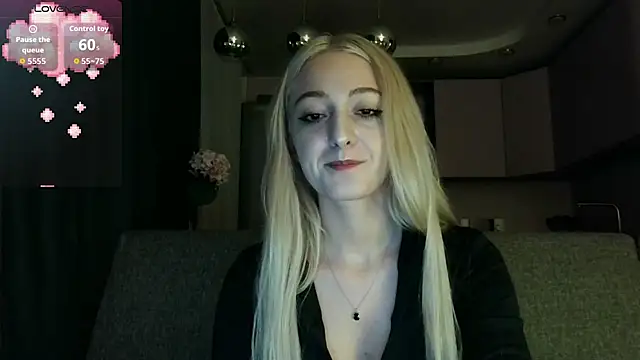 white liillyy online show from 09/20/25, 12:00