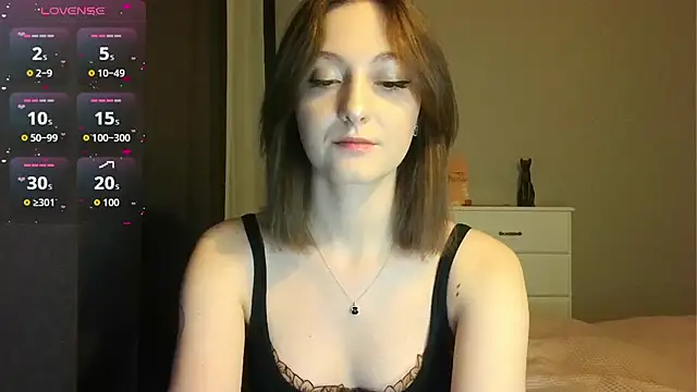 white liillyy online show from 02/22/26, 05:22