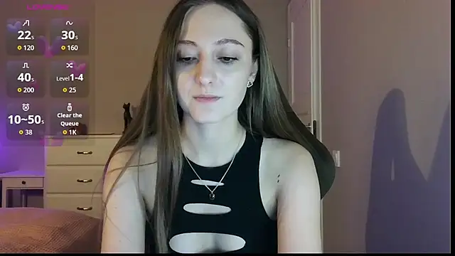 Snapshot of white_liillyy chatting on 07/08/26, 08:57 white liillyy online show from 07/08/26, 08:57