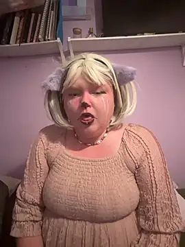 KadiSparkle online show from 11/01/25, 01:07