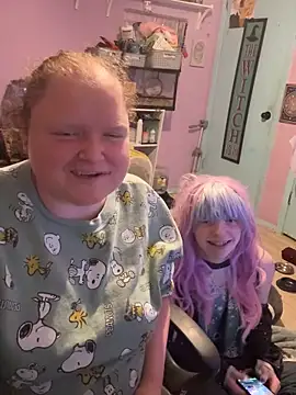 KadiSparkle online show from 11/15/25, 03:15