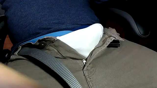 whitewagonsuck online show from 04/10/26, 01:55