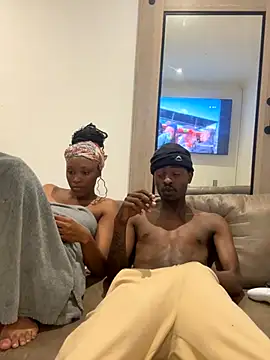 Snapshot of AllDayBbC chatting on 10/17/25, 11:29 AllDayBbC online show from 10/17/25, 11:29