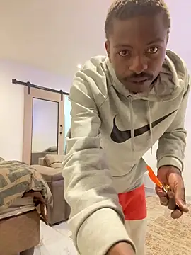 Snapshot of AllDayBbC chatting on 11/20/25, 07:57 AllDayBbC online show from 11/20/25, 07:57