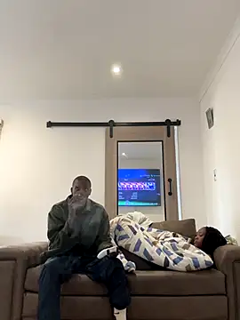 Snapshot of AllDayBbC chatting on 12/15/25, 11:36 AllDayBbC online show from 12/15/25, 11:36