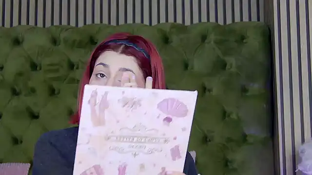 Snapshot of LunaHart chatting on 02/24/26, 05:27 LunaHart online show from 02/24/26, 05:27