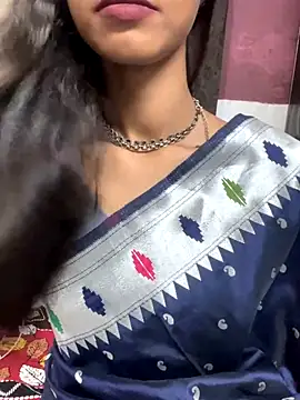 Snapshot of Desire_Zoya chatting on 10/07/25, 04:37 Desire Zoya online show from 10/07/25, 04:37