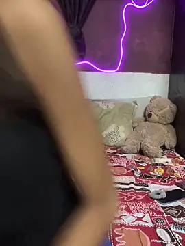 Desire Zoya online show from 11/12/25, 07:03