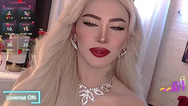 Snapshot of Your_valentina_goddess chatting on 10/05/25, 01:48 Your valentina goddess online show from 10/05/25, 01:48