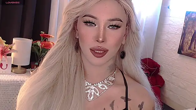 Snapshot of Your_valentina_goddess chatting on 10/09/25, 03:26 Your valentina goddess online show from 10/09/25, 03:26
