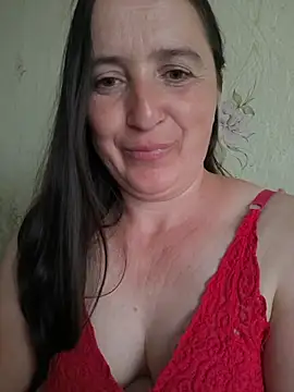 Snapshot of EvelinCutex chatting on 06/27/26, 12:22 EvelinCutex online show from 06/27/26, 12:22