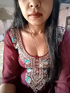 Paakhi-Singh online show from 12/23/25, 04:43