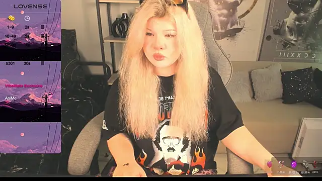 LilithNelson online show from 10/22/25, 05:45