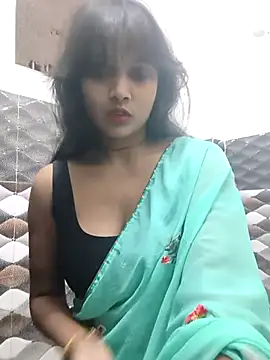 RAYI Queen 2 online show from 10/21/25, 06:08