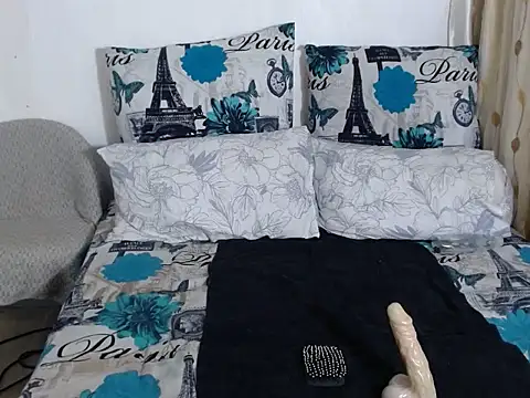 Snapshot of AfricanDoll15 chatting on 11/03/25, 08:21 AfricanDoll15 online show from 11/03/25, 08:21