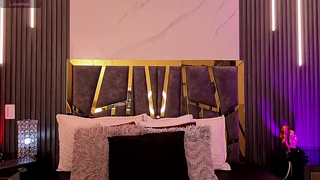 ScarletTorres online show from 04/21/26, 01:42