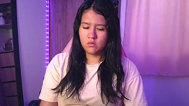 Oliviawatson1 online show from 11/23/25, 01:00