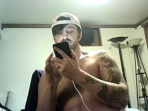 WyattL96 online show from 04/24/26, 09:34