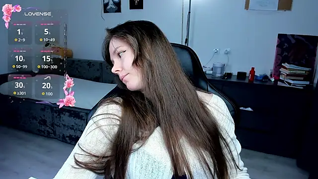 cute little ass online show from 04/19/26, 04:06