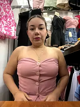 Snapshot of Fabii15 chatting on 09/26/25, 10:25 Fabii15 online show from 09/26/25, 10:25