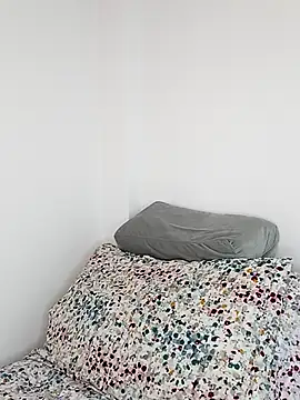 Valois2025 online show from 09/30/25, 04:01