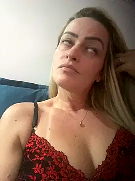 Snapshot of Alerquinasc chatting on 11/13/25, 11:58 Alerquinasc online show from 11/13/25, 11:58