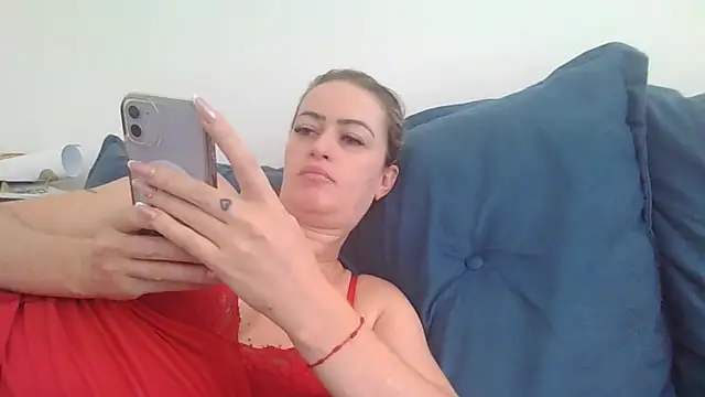 Snapshot of Alerquinasc chatting on 04/05/26, 12:46 Alerquinasc online show from 04/05/26, 12:46