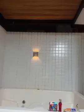 rayssabjj online show from 09/18/25, 02:13