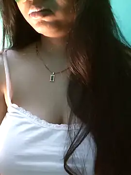 Snapshot of yoursexy_rumi chatting on 02/08/26, 06:33 yoursexy rumi online show from 02/08/26, 06:33