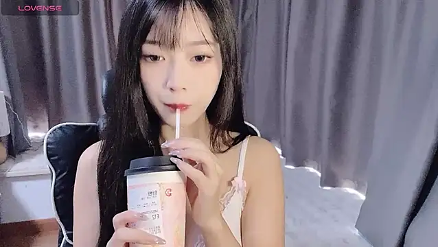 Cicicici-cc online show from 09/26/25, 02:15