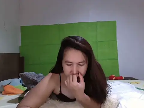 Snapshot of Prettyasianbelle chatting on 11/23/25, 01:33 Prettyasianbelle online show from 11/23/25, 01:33