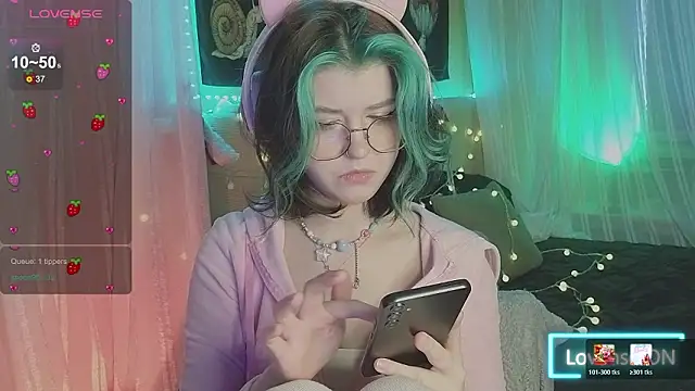 Miko Meow online show from 03/08/26, 08:07