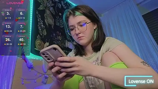 Miko Meow online show from 04/25/26, 11:24