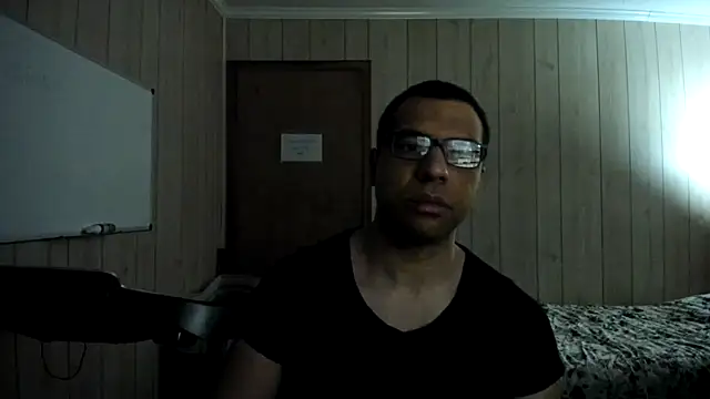 Snapshot of NaturalBeautyQueen chatting on 09/27/25, 12:43 NaturalBeautyQueen online show from 09/27/25, 12:43