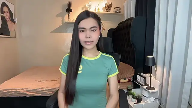 Snapshot of Princess_Material chatting on 06/20/26, 07:11 Princess Material online show from 06/20/26, 07:11