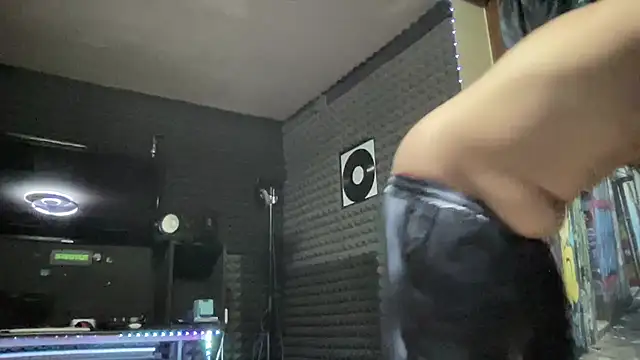 kashume- online show from 04/27/26, 11:03