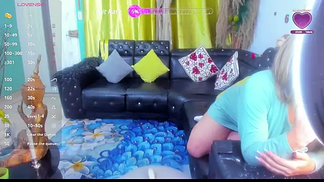 Snapshot of BarbieStyled chatting on 12/21/24, 01:47 BarbieStyled online show from 12/21/24, 01:47