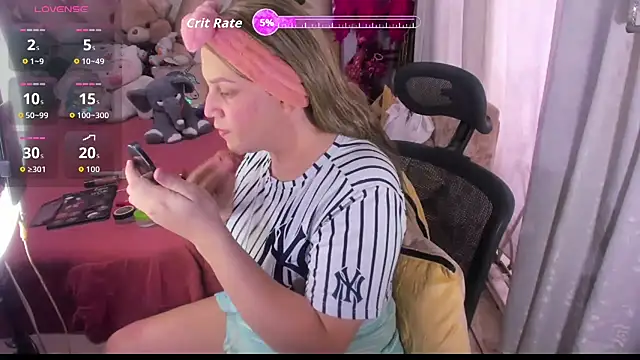 Snapshot of BarbieStyled chatting on 09/12/25, 09:26 BarbieStyled online show from 09/12/25, 09:26