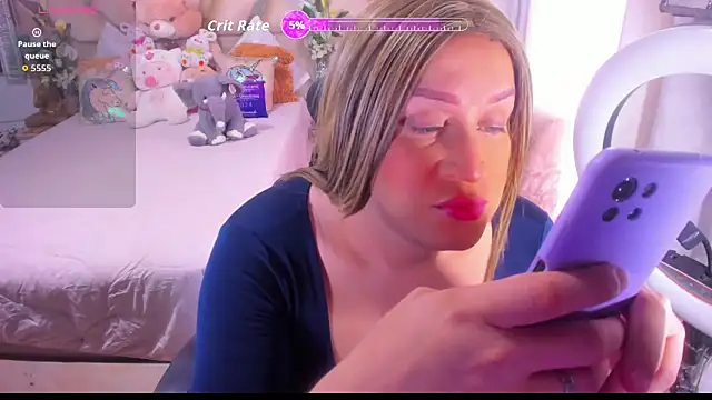 Snapshot of BarbieStyled chatting on 11/15/25, 02:13 BarbieStyled online show from 11/15/25, 02:13